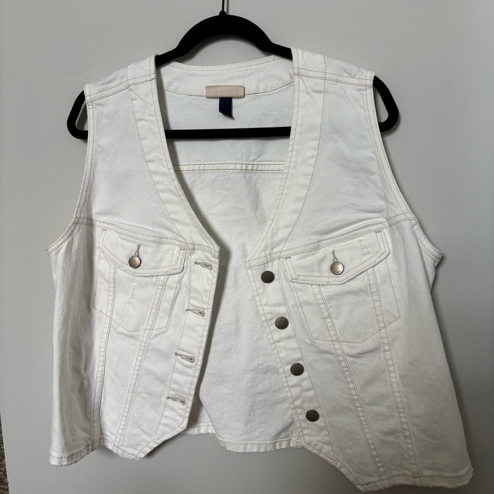 NWOT Universal Thread White Denim Vest Top